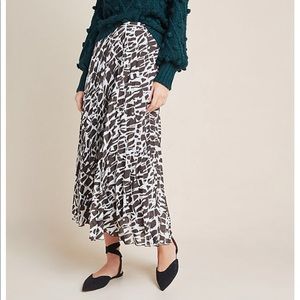 Hildi pleated midi skirt